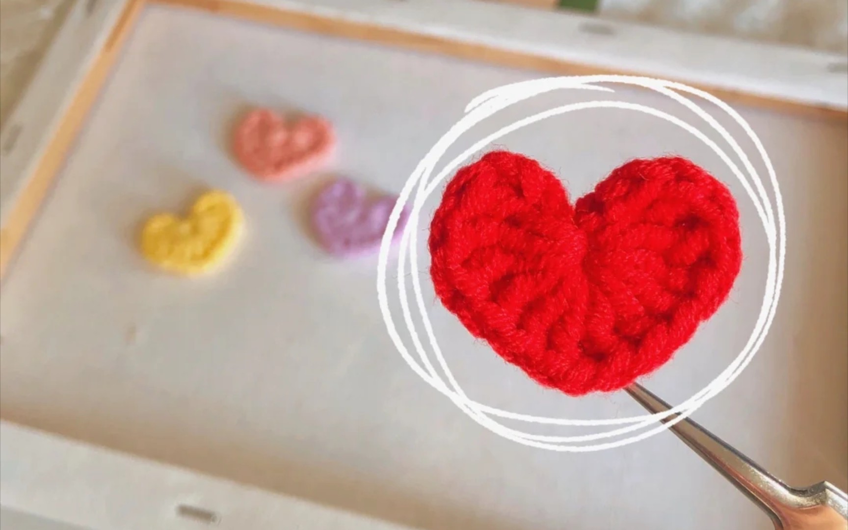 活动作品超简单毛线编织小爱心三分钟搞定