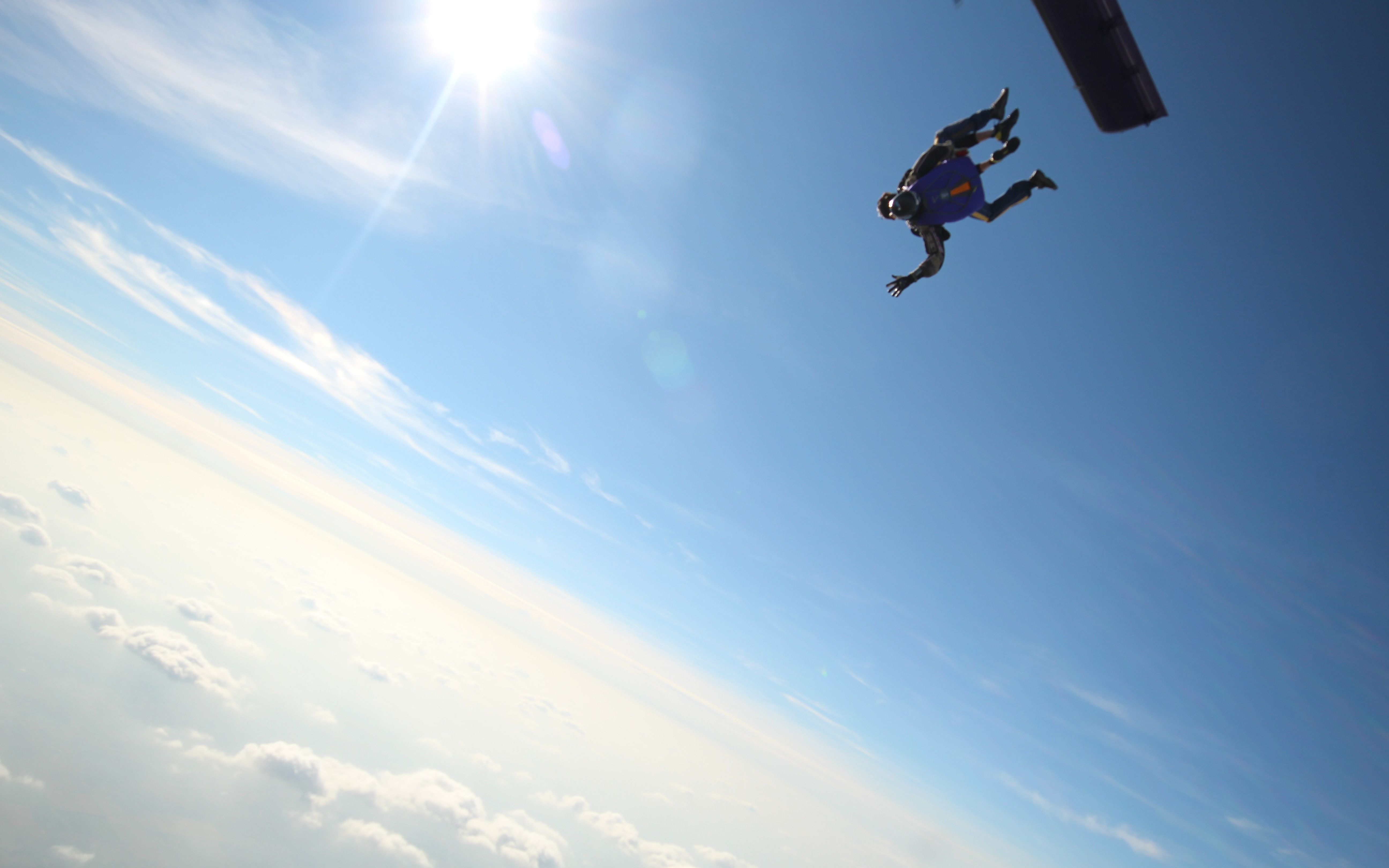 英国跳伞north london skydiving
