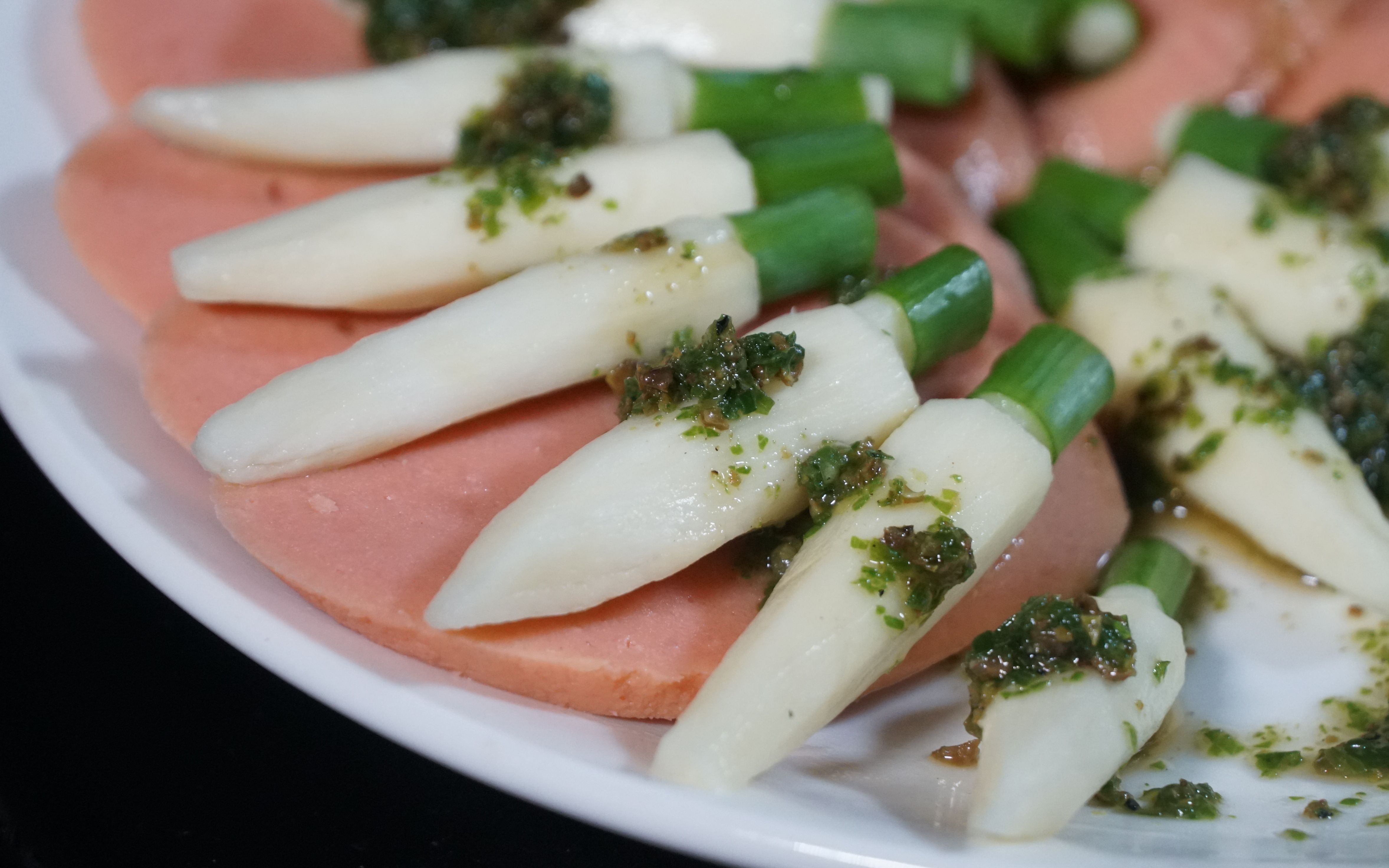 【卤鼎记美食 椒麻茭白】不管你会不会工艺菜 看完视频立马能把茭白