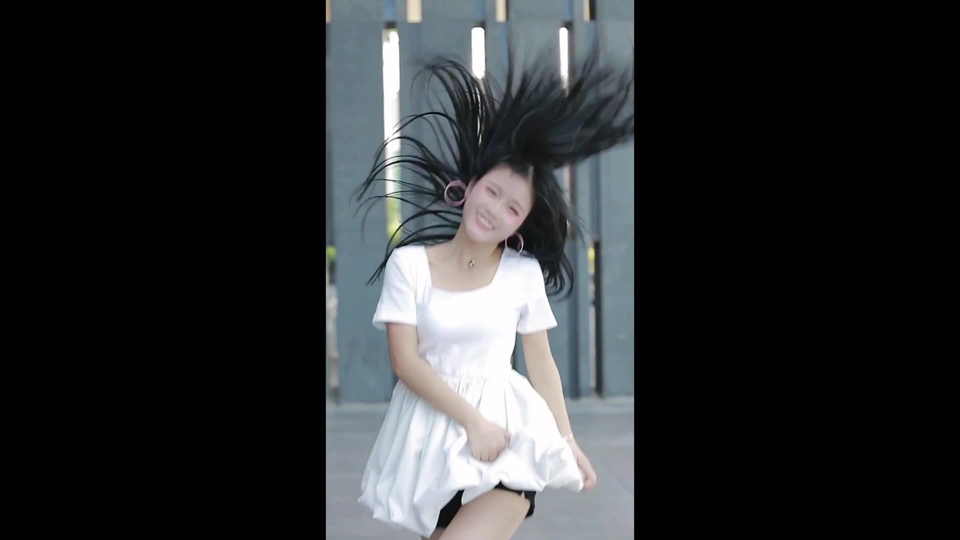 土味挖掘机这头发是怎么整的