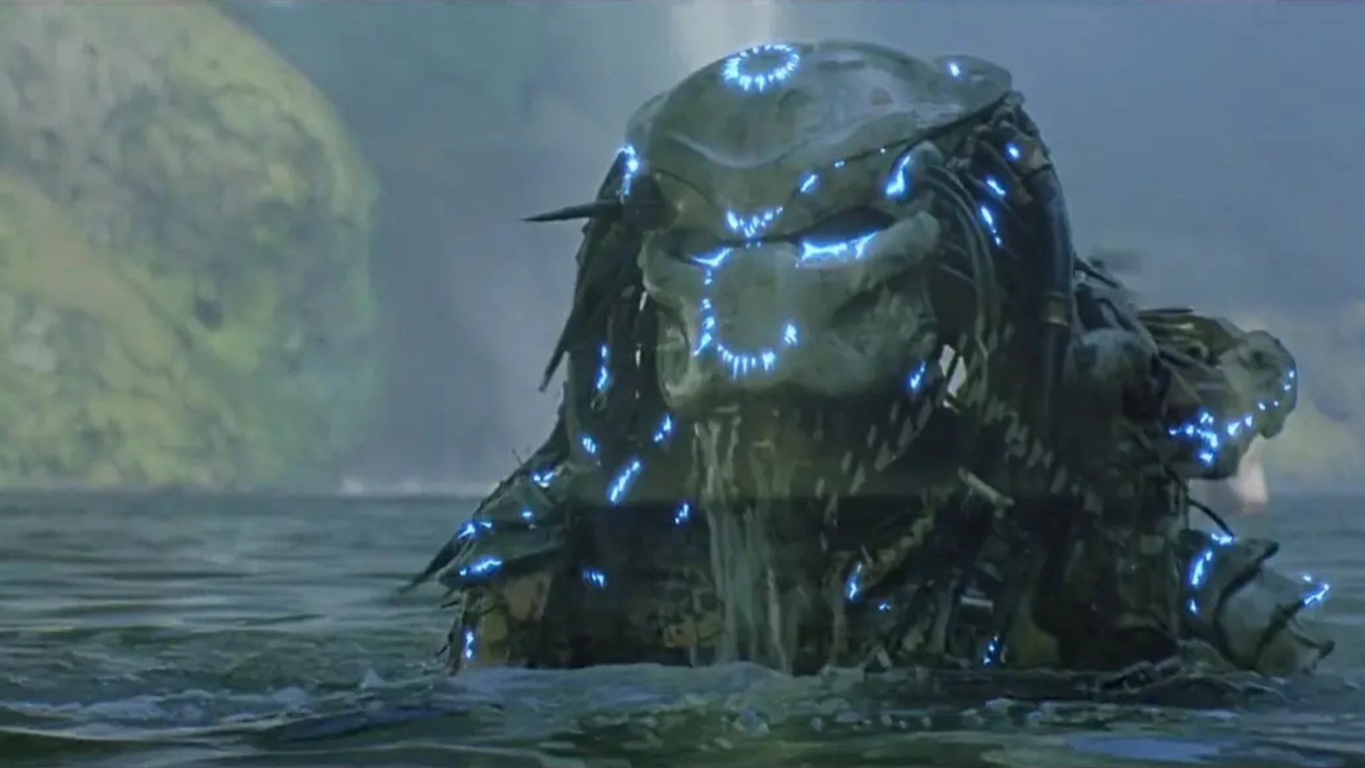 惊悚恐怖电影《铁血战士1987》蓝光未删减reaction