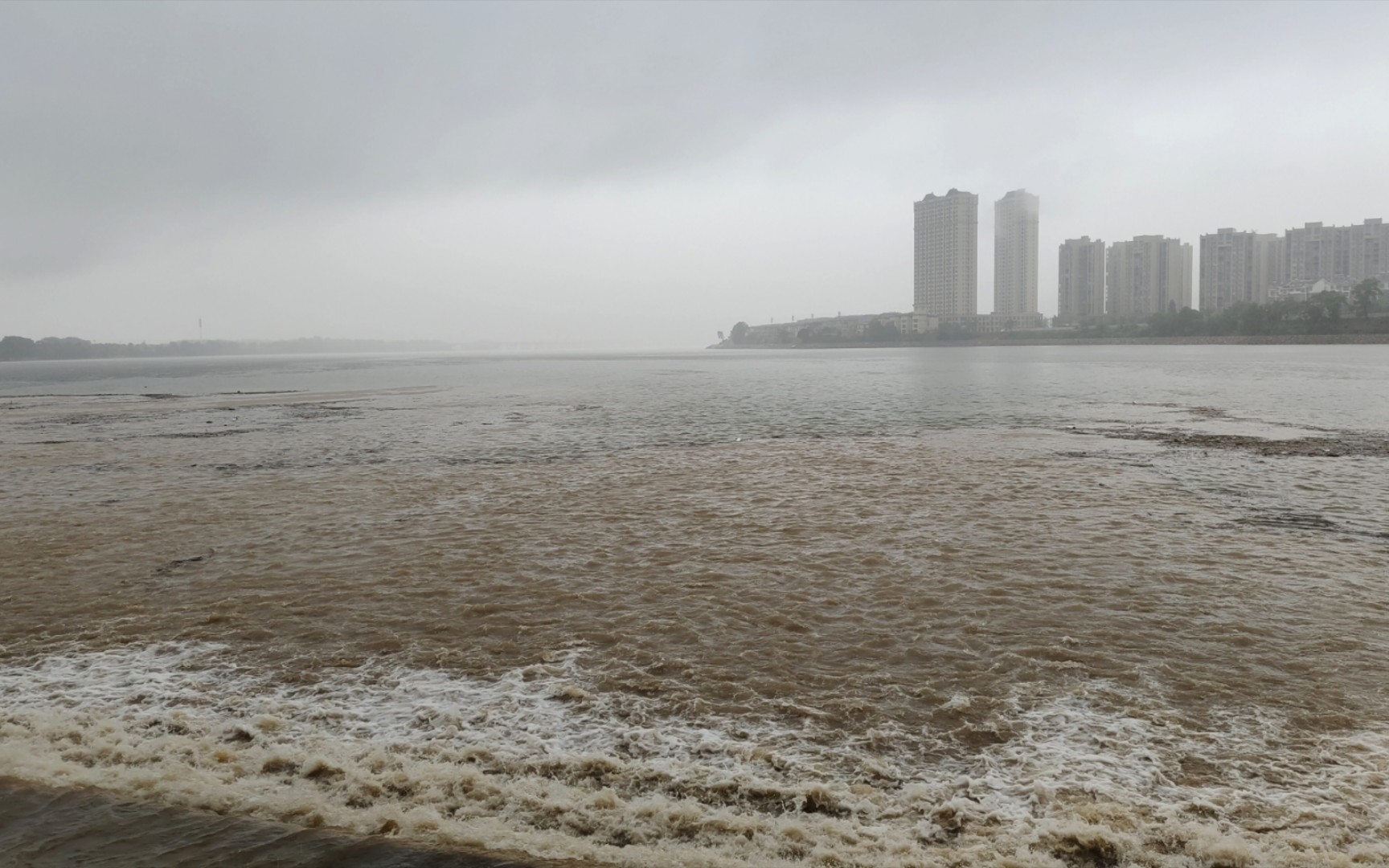 今天江西的雨有多大,估计又要发大水了哔哩哔哩bilibili