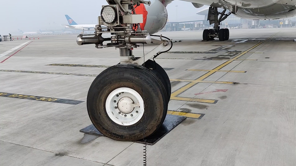 空客a350前轮转弯测试