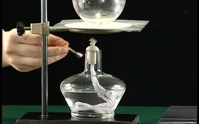 新课程高中化学演示实验六01含有杂质的工业乙醇的蒸馏