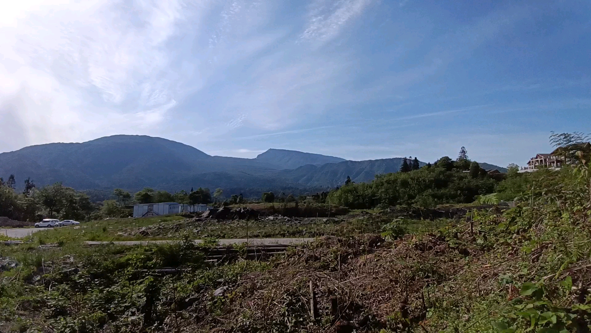 瓦屋山,玉屏山,七里坪,峨眉山——远看群山峻岭!哔哩哔哩bilibili