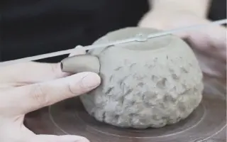 紫砂鼻祖“供春壶”的诞生，由泥到壶的蜕变