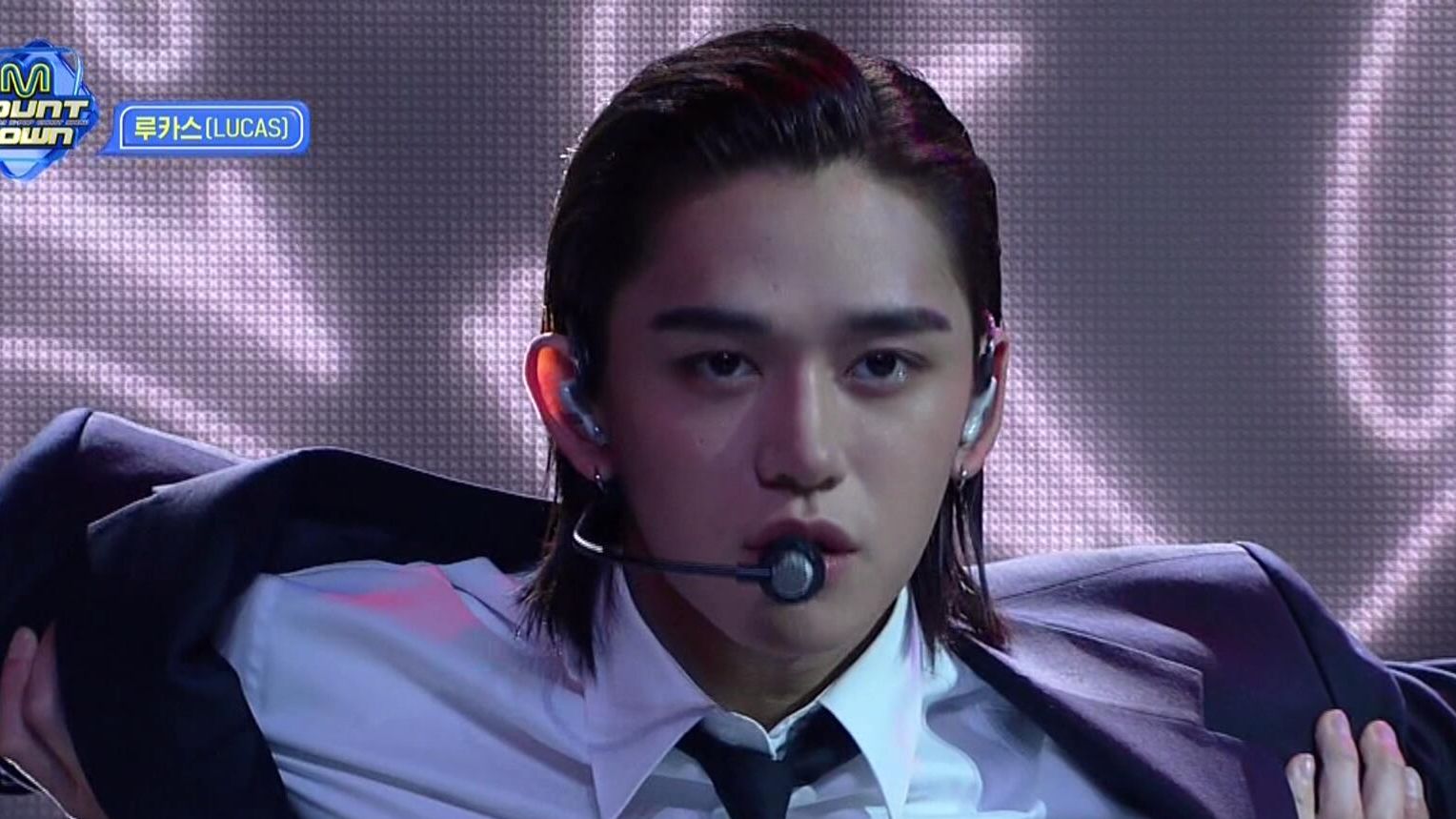 【消音】240418mcd 黄旭熙lucas renegade消音现场