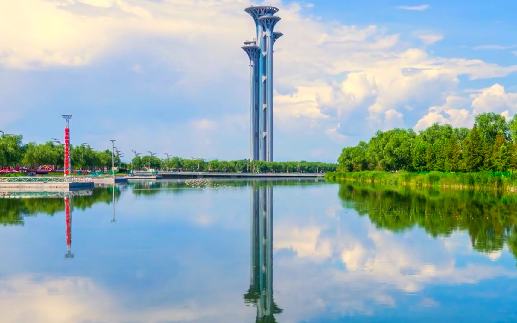 北京是中国首都,世界著名古都和现代化国际城市9899