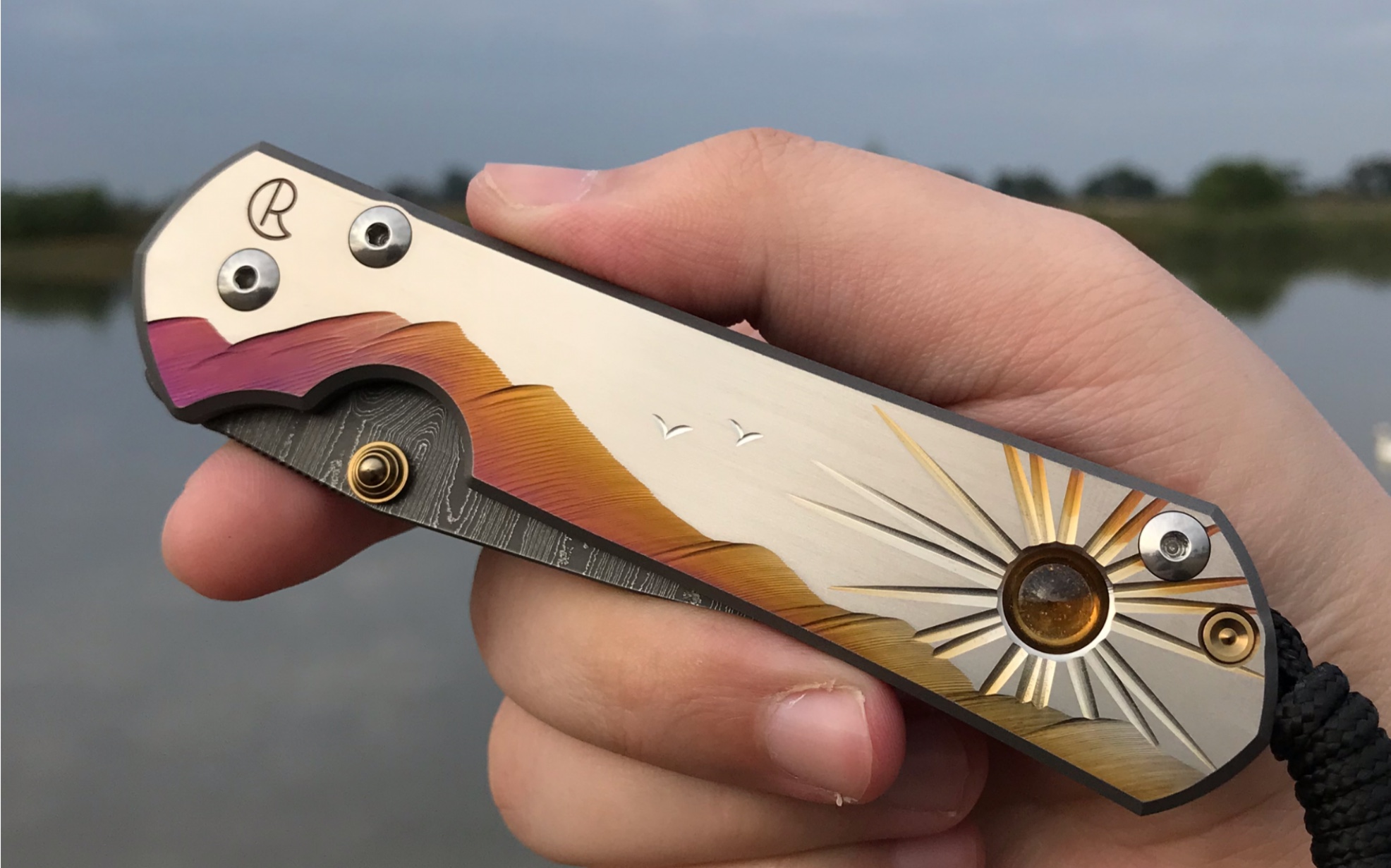 [图]Large Sebenza 21 Unique 21旭日大沙 “Morning Sun” 21沙 旭日沙！Landing guy！超清1080P 横版