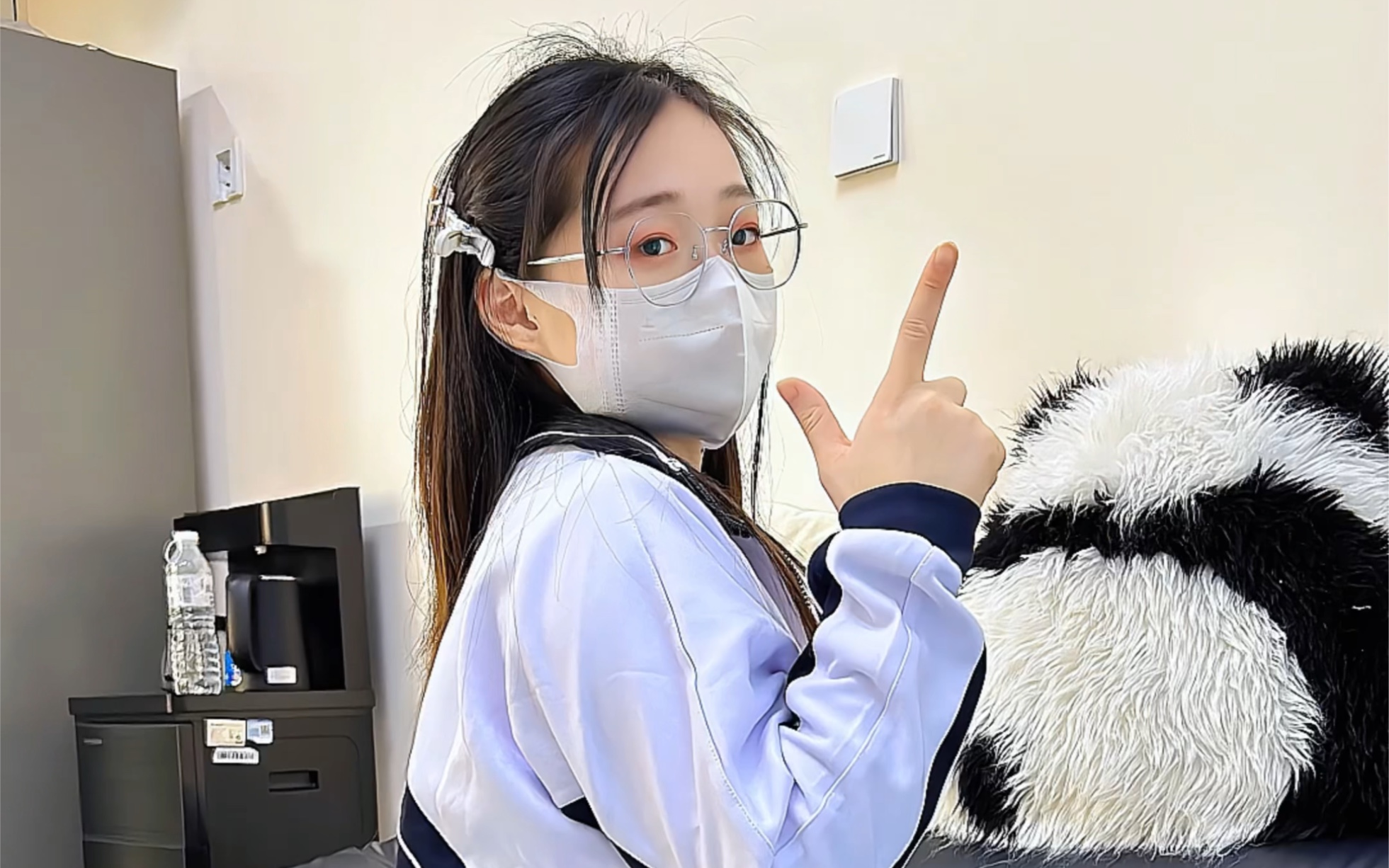 【一只媱璐媱】最新视频已更新 欢迎前来品鉴