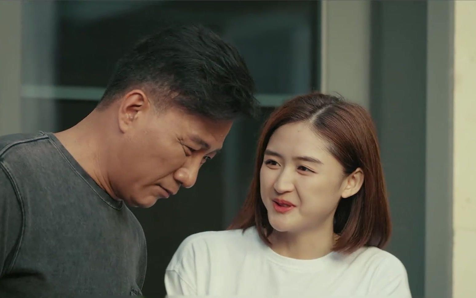 十八岁女孩爱上五十岁大叔,见丈母娘这一刻有意思了