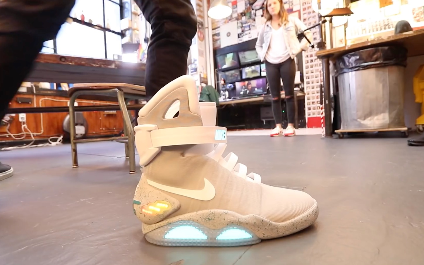 10美金买nike air mag回到未来_哔哩哔哩_bilibili