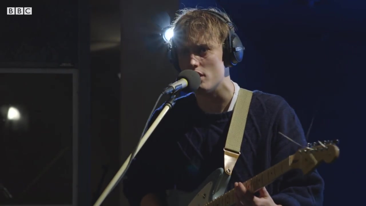 sam fender