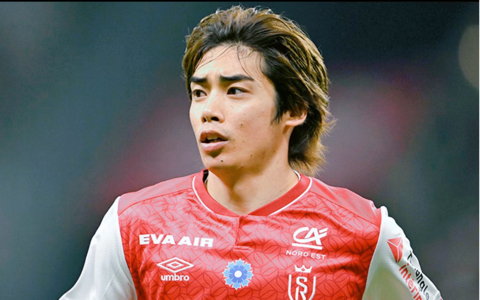 【伊东纯也】是谁能让你短暂逃离现实的昏暗