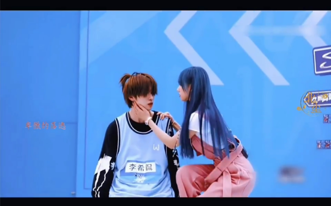 师生情谊有点好嗑怎么办,还是为程潇和李希侃的师生情谊感动到