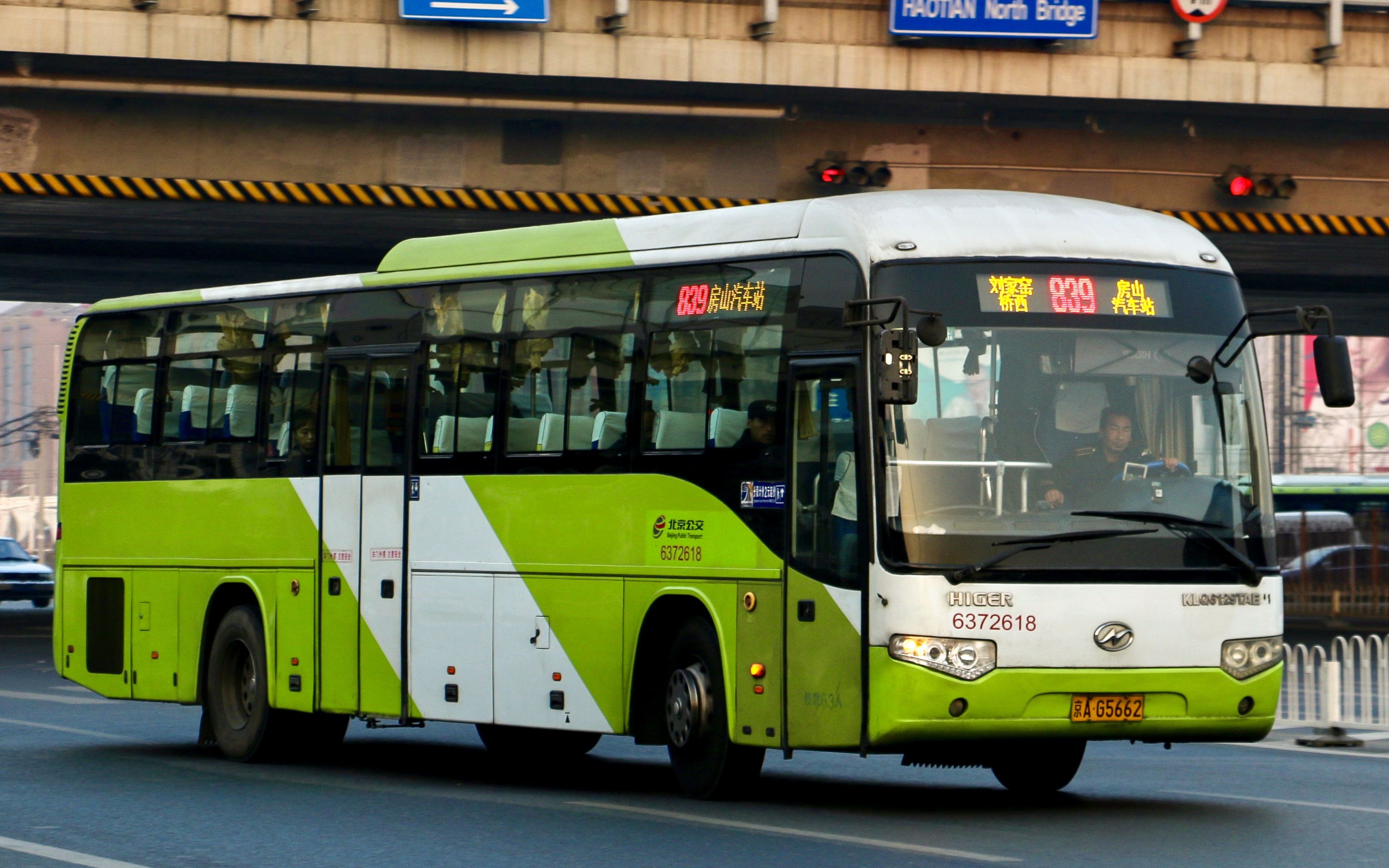 北京房山通勤巴士图片