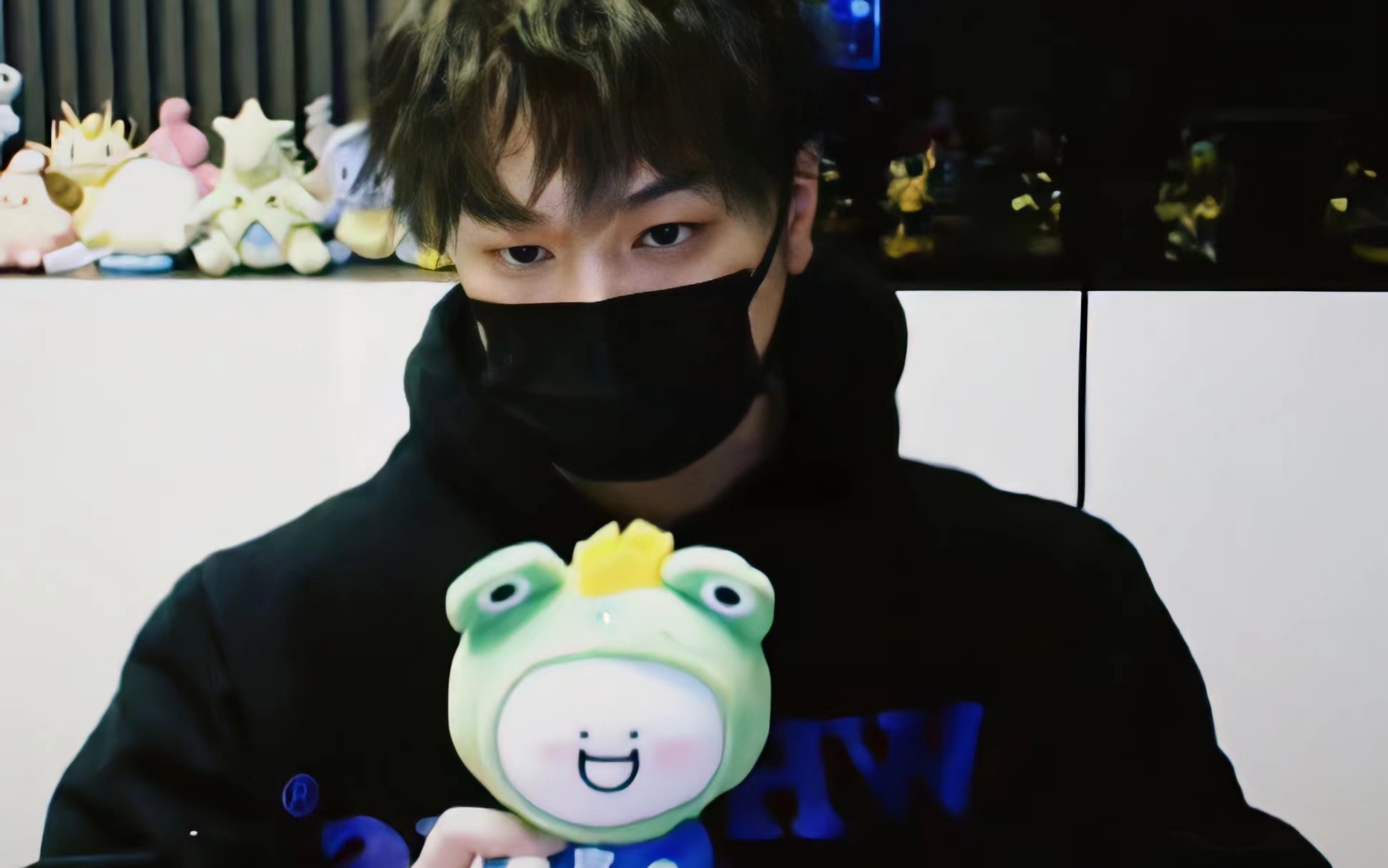 11月12日马场主播歌友会blue献唱"暖暖"各直播间reaction