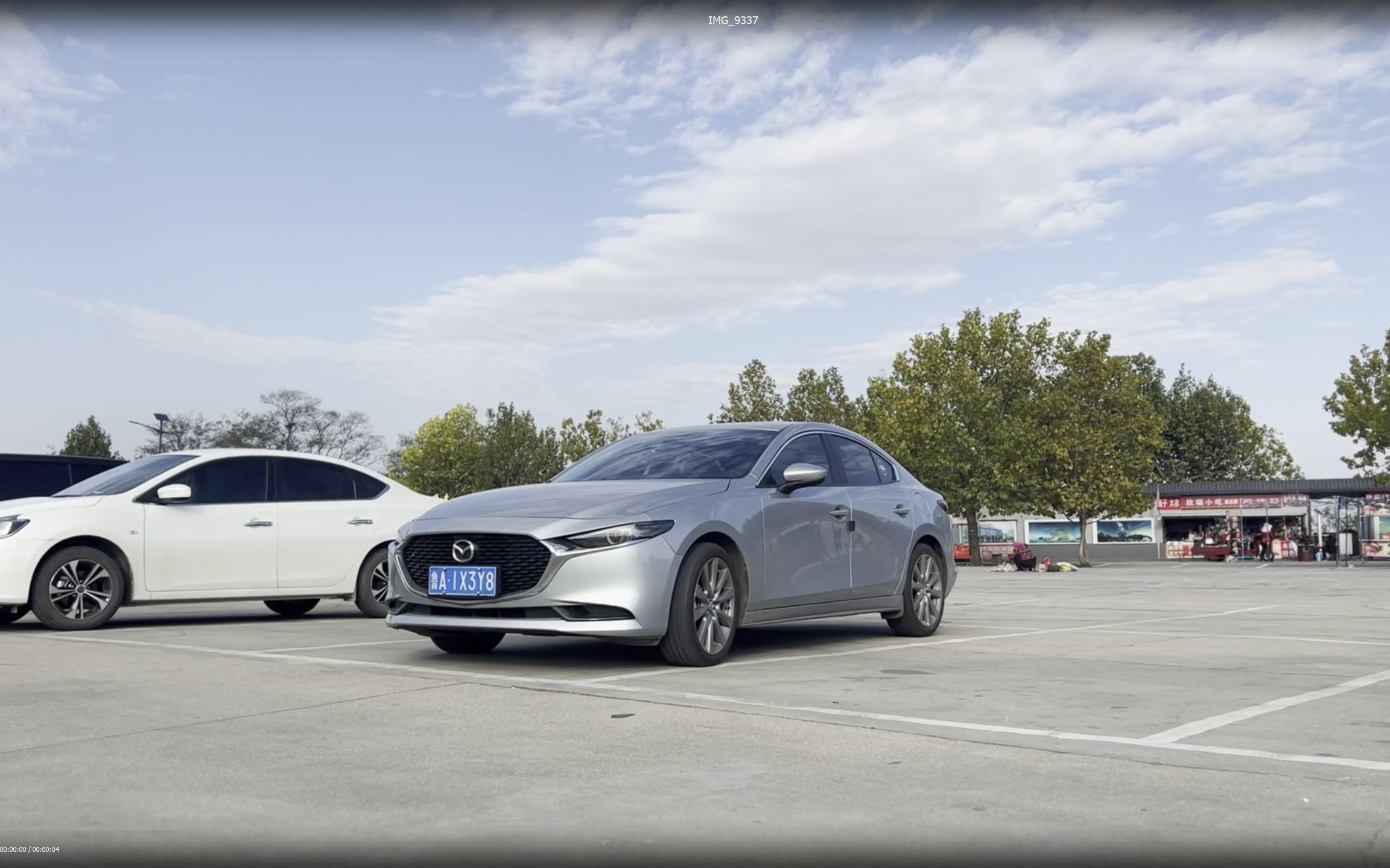 新马三 第三人称视角,第一次尝试,感受不同的视野(偶遇两辆三蹦子)