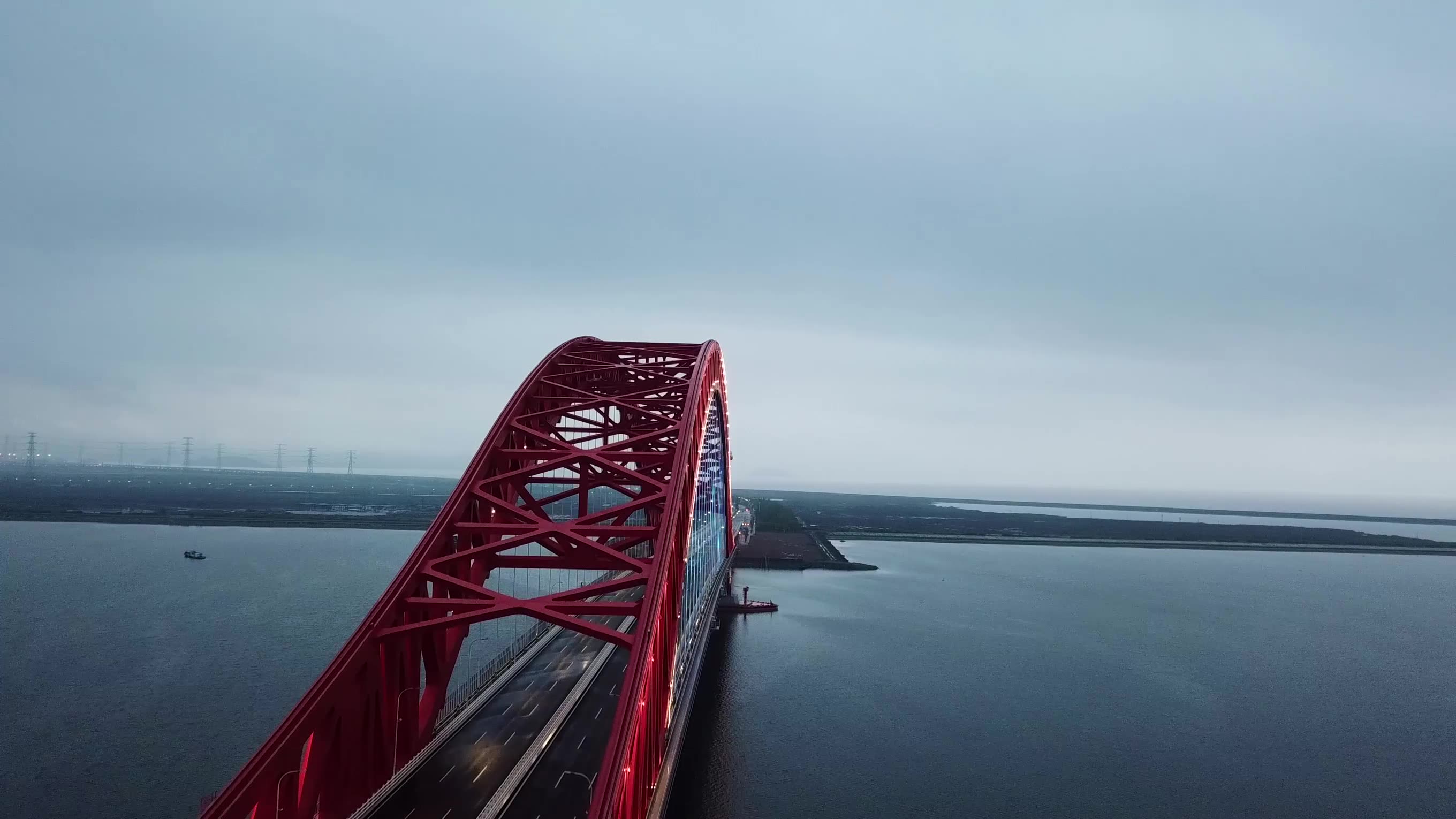 宁波万人沙滩梅山湾沙滩公园和梅山红桥春晓大桥