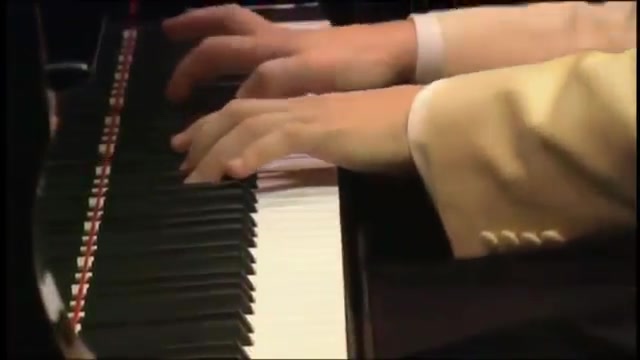 [图]普罗科菲耶夫 降B大调第八钢琴奏鸣曲 作品84 基辛 演奏 Sergei Prokofiev - Piano Sonata No. 8 op.84