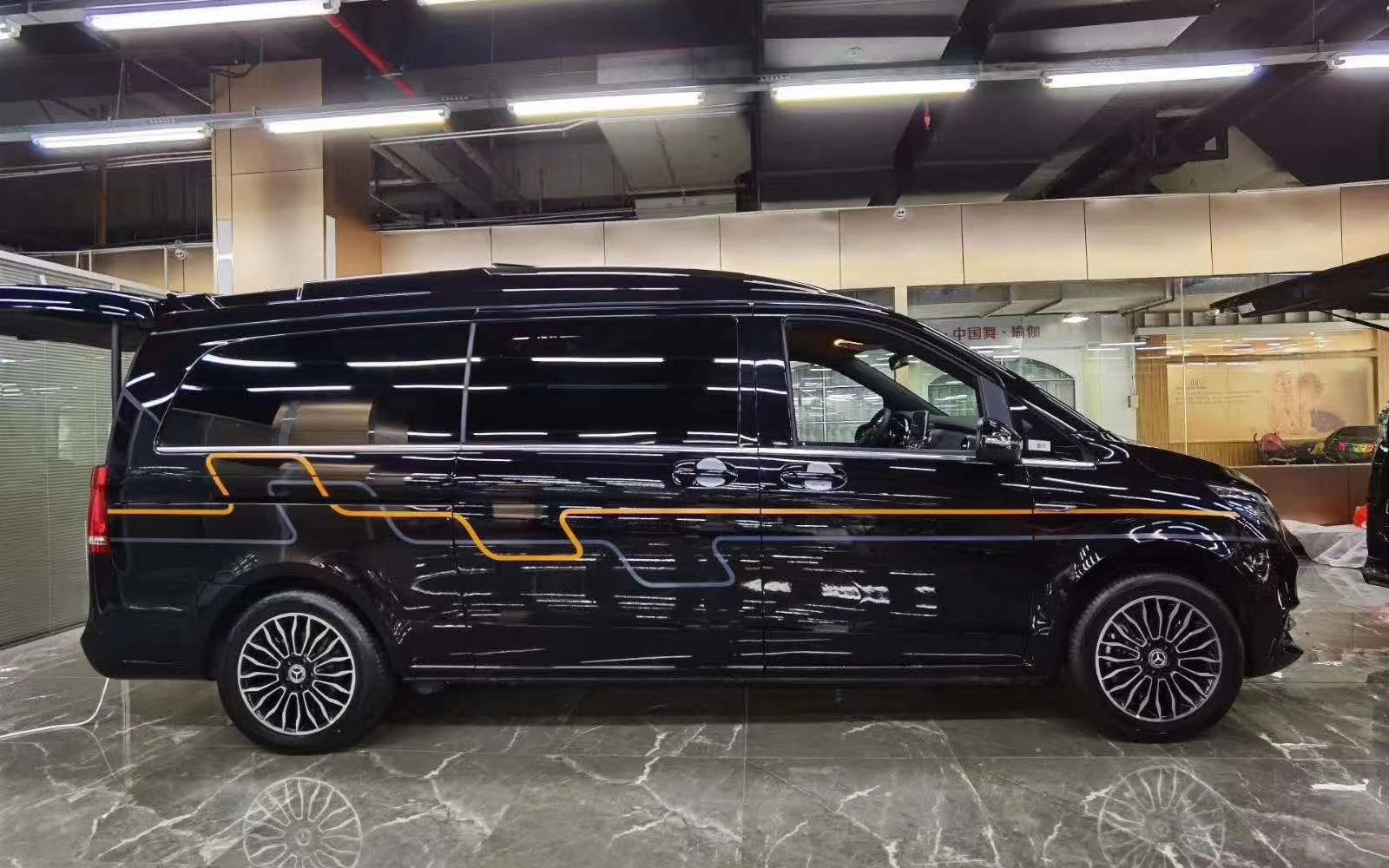 定制奔驰四座奢华商务车