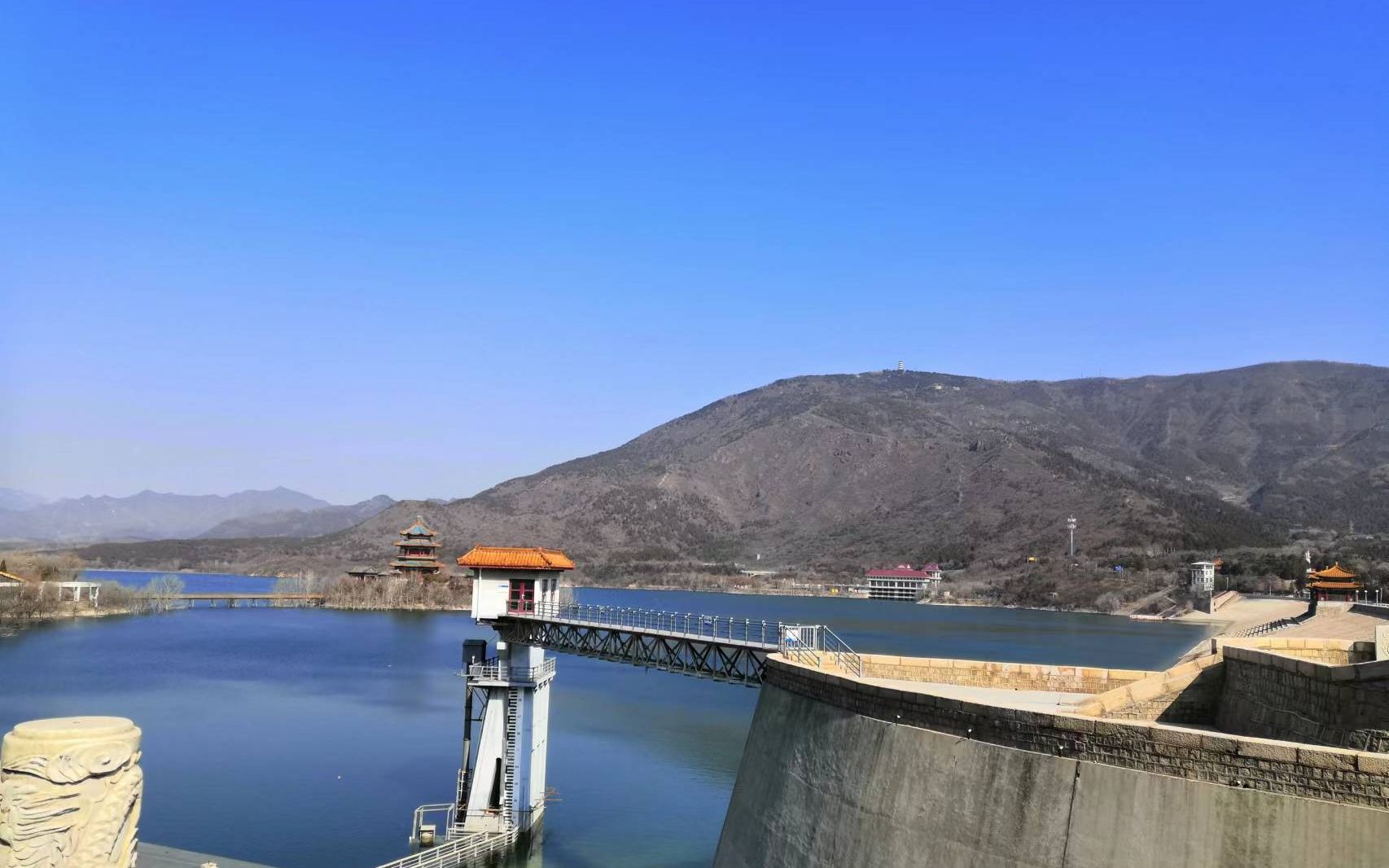 十三陵水库水利风景区图片