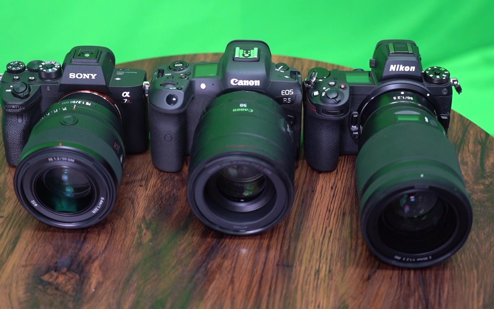 2与尼康z7ii 50 1.2s和索尼a7r4 50 1.2gm 自动对焦比较