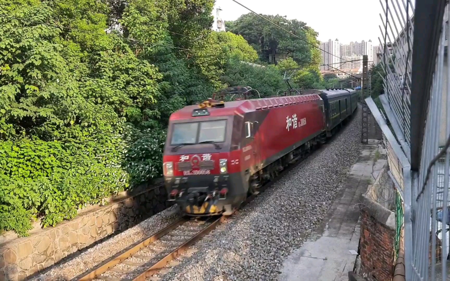 【拍火车】t146次列车(长沙伍家岭北) 红领巾号