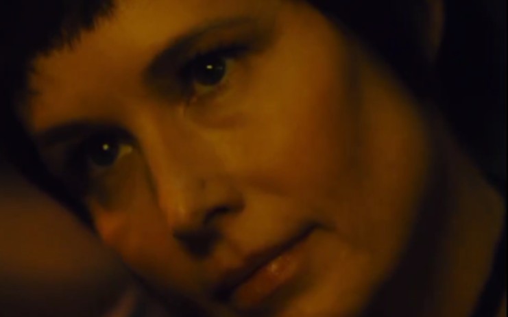 时隔19年,电锯惊魂里阿曼达从少妇变成熟女力