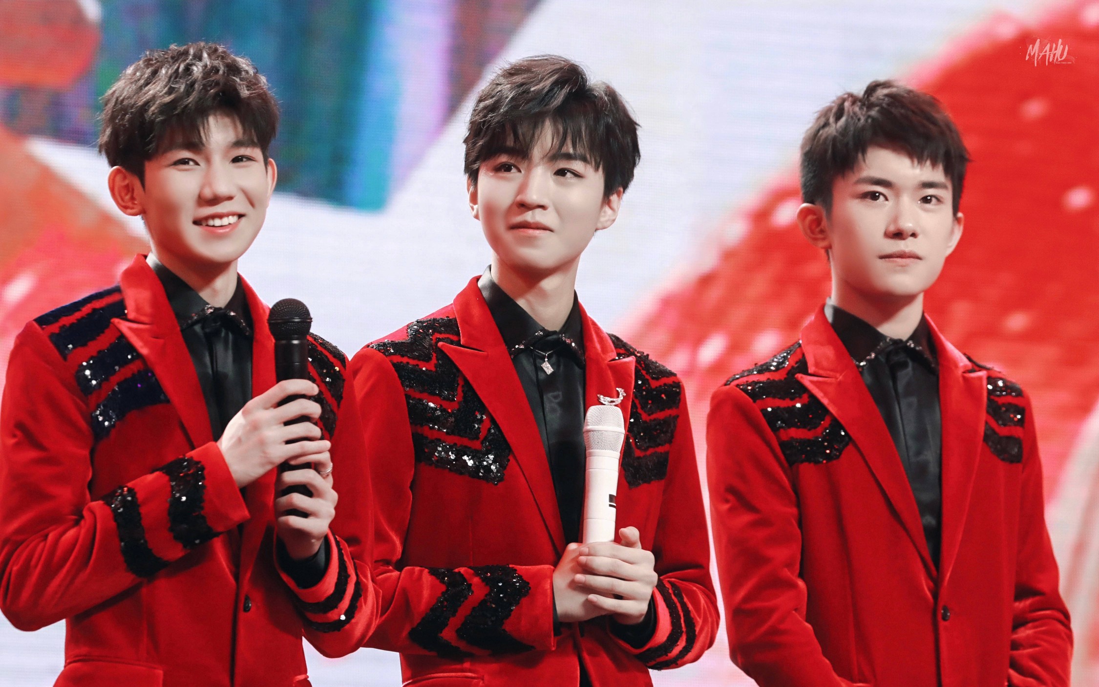 tfboys合体照片2019图片