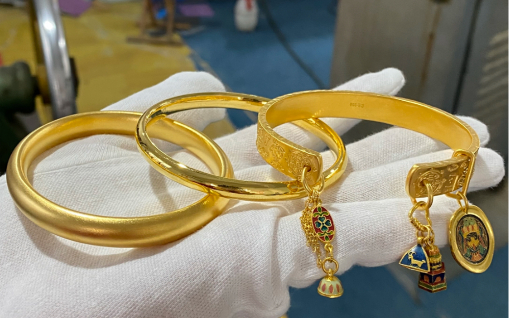 济南小姐姐旧金改款,古法泥鳅背手镯,吉言金手镯,贵妃手镯