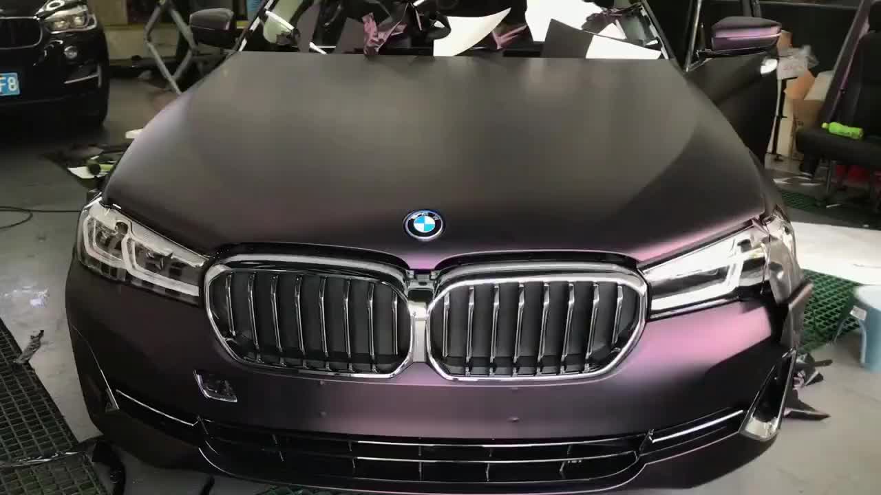 埃伯改色膜超亚黑幻紫,黑色带些许的紫光