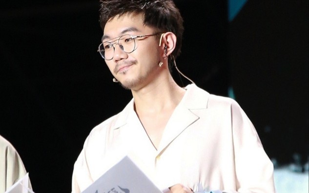 刘琮刘琮729给你一首歌的爱情舔屏向78