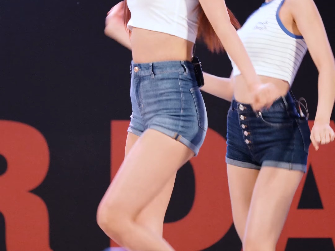 申惠晶 (hyejeong) excuse me _180623 aoa fancam_01