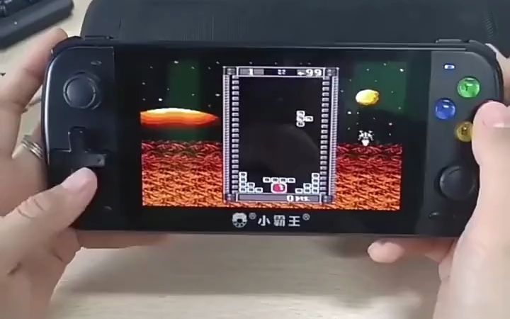 psp游戏机掌机7寸大屏怀旧款老式街机便携式gba迷你ps复古fc超级玛丽