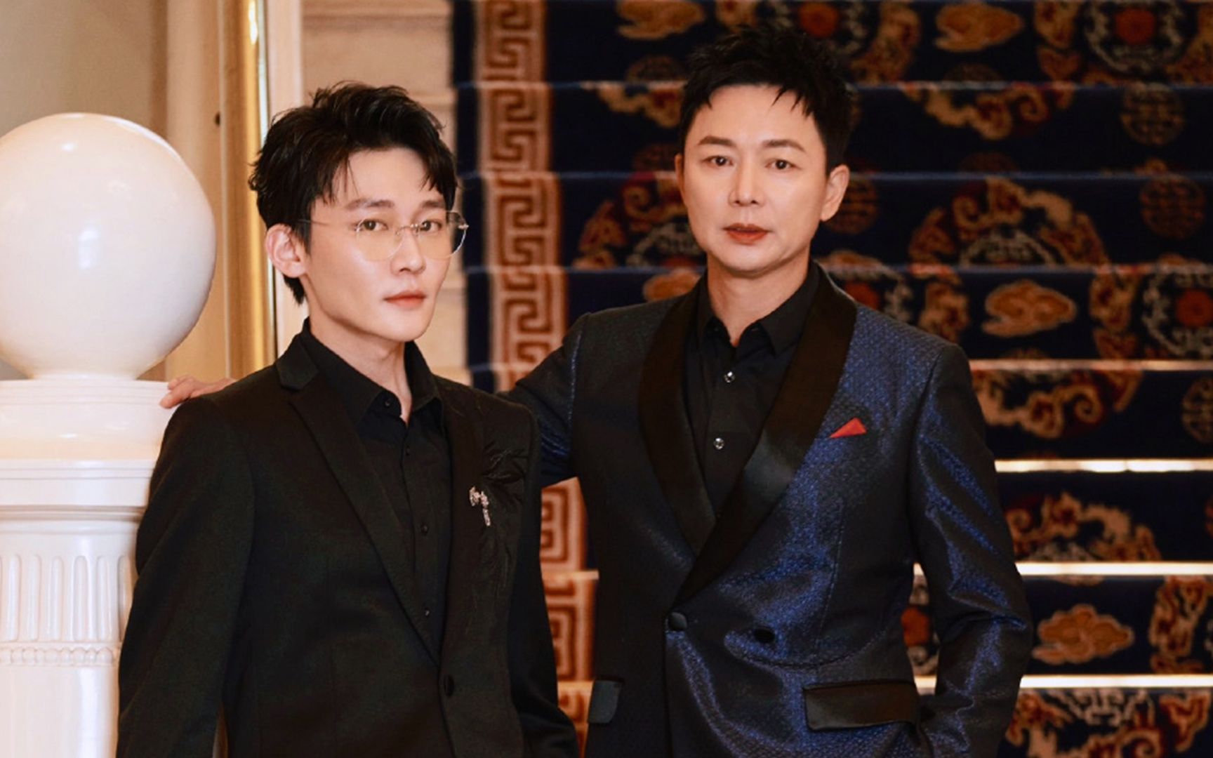 刘奕君父子再闹笑话,网友不信是亲父子刘怡潼亲自回应:本人