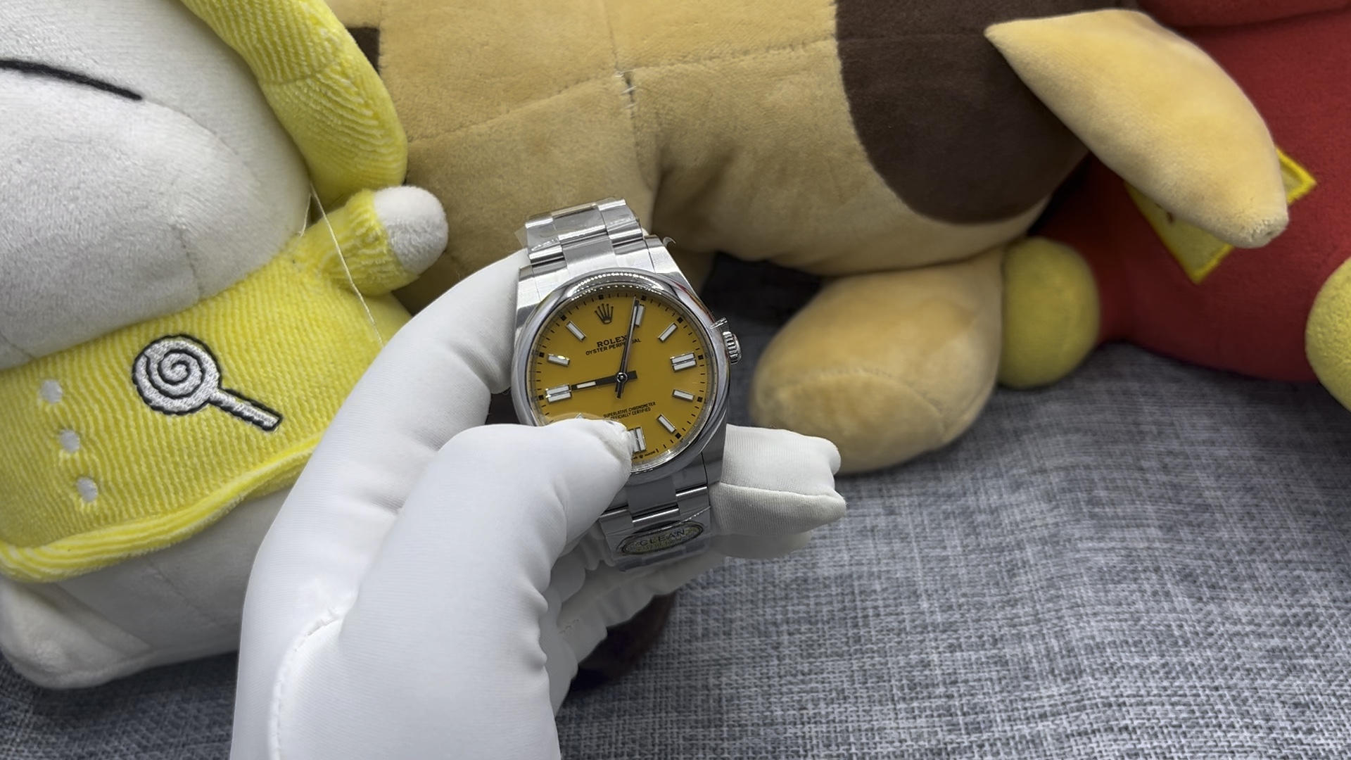 劳力士蚝式恒动124300黄色盘腕表介绍