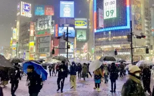 Video herunterladen: 【4K漫步东京】涩谷暴雪之夜漫步 2022年1月