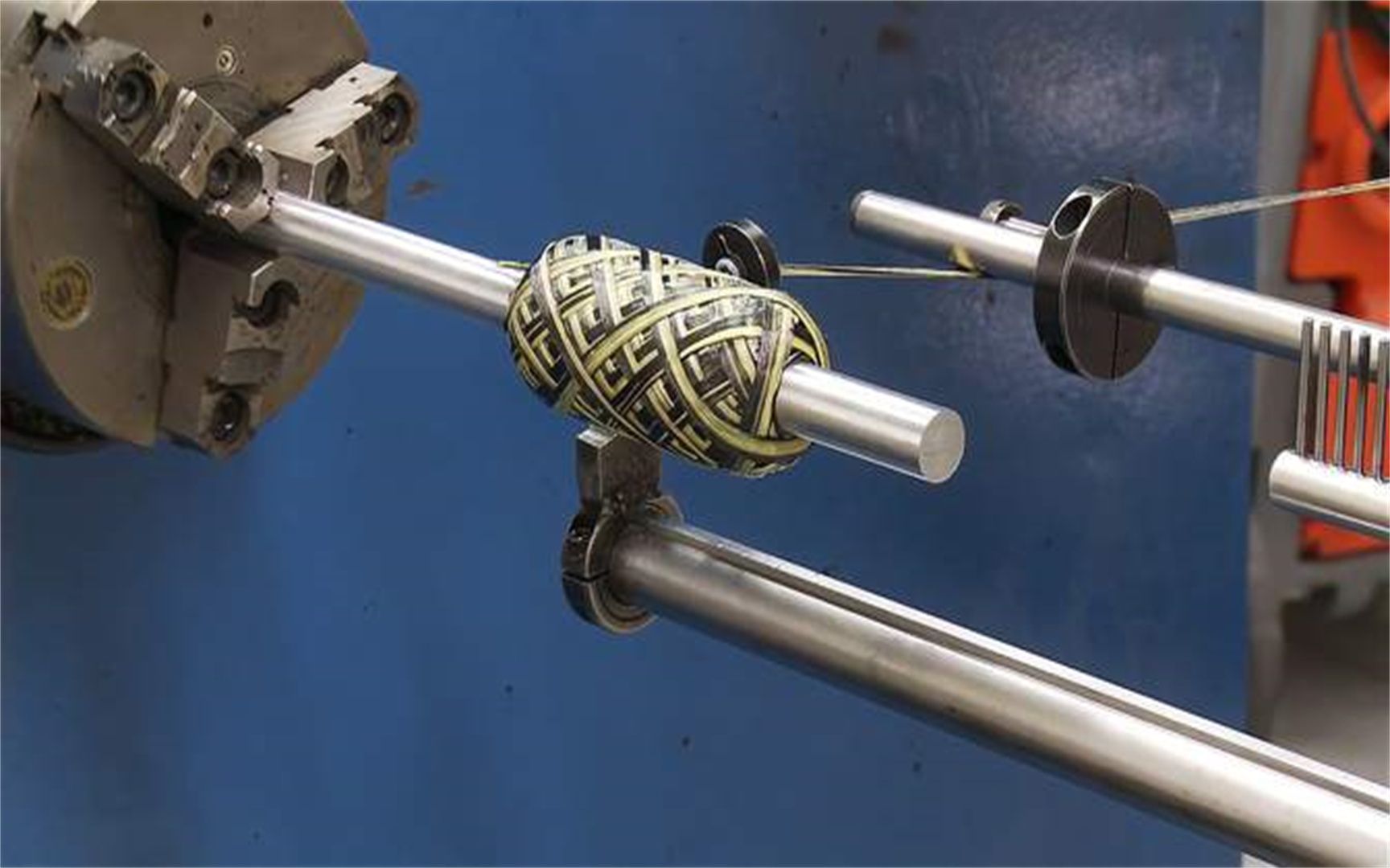 神奇的缠绕成型,绕着绕着一个罐子就完成了,它的原理是什么 1