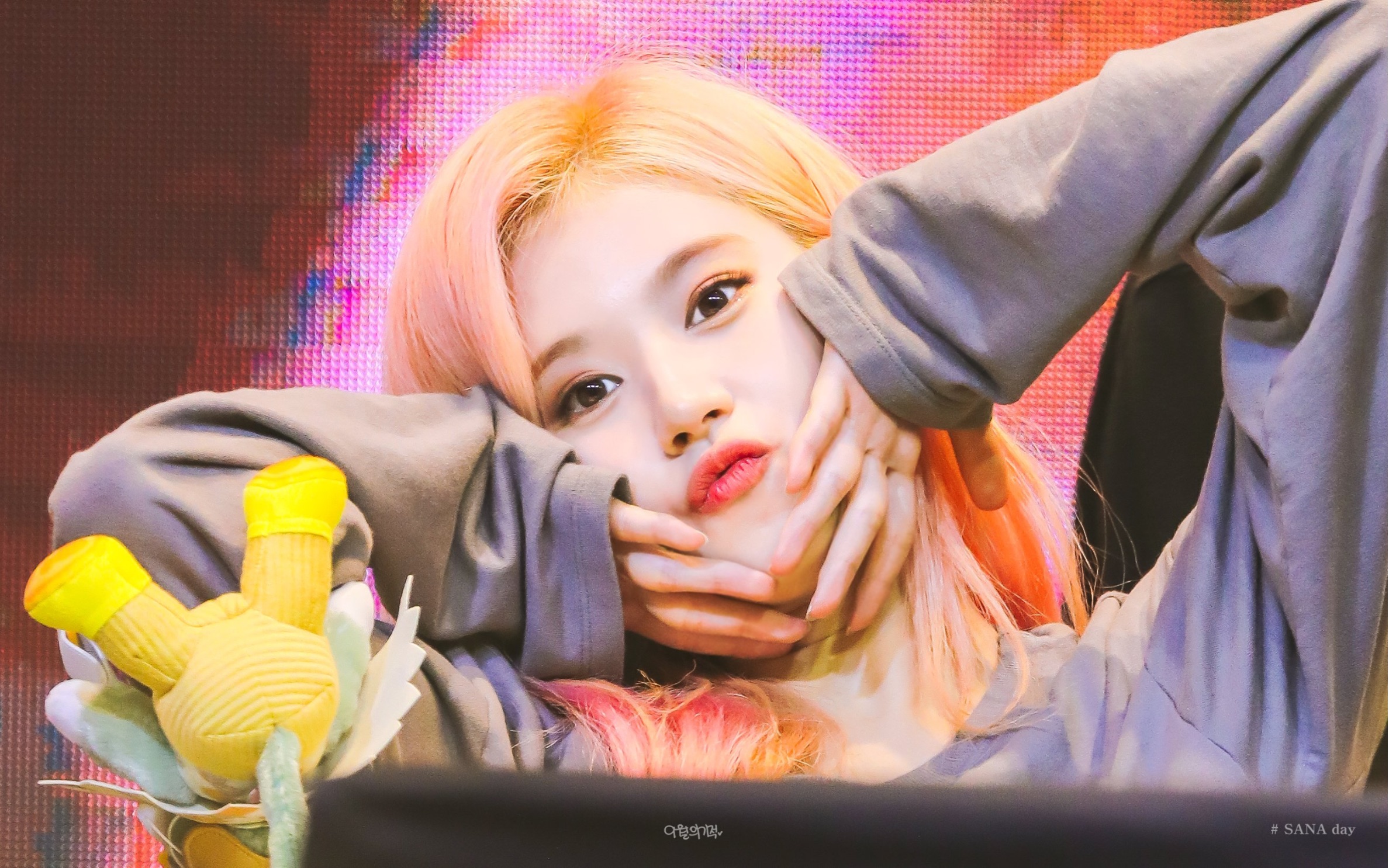 【twice】湊崎紗夏|sana moments i think about a lot合集