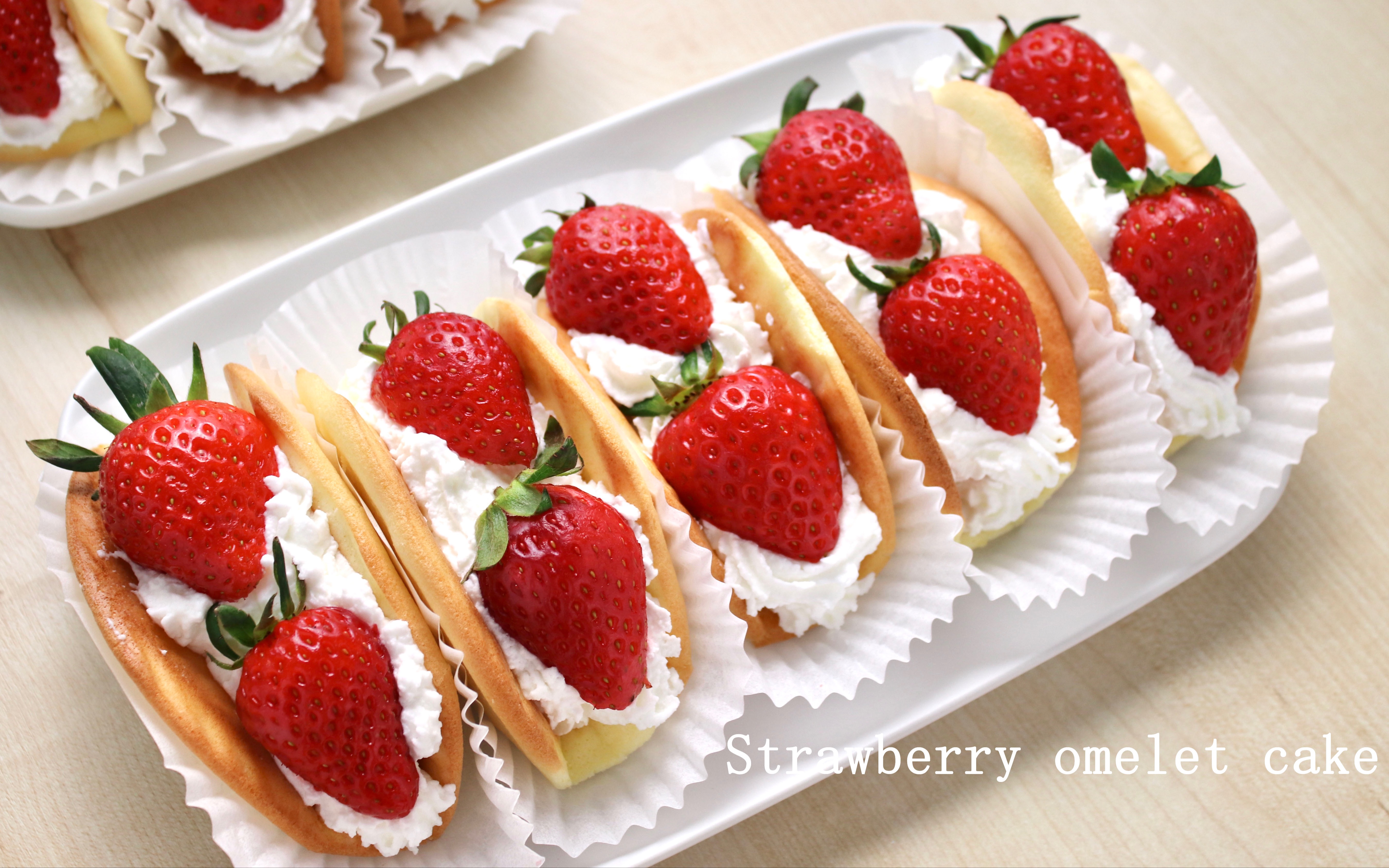 火爆ins的草莓抱抱卷!烘焙小白也能做好的高颜值甜品 | cong cooking