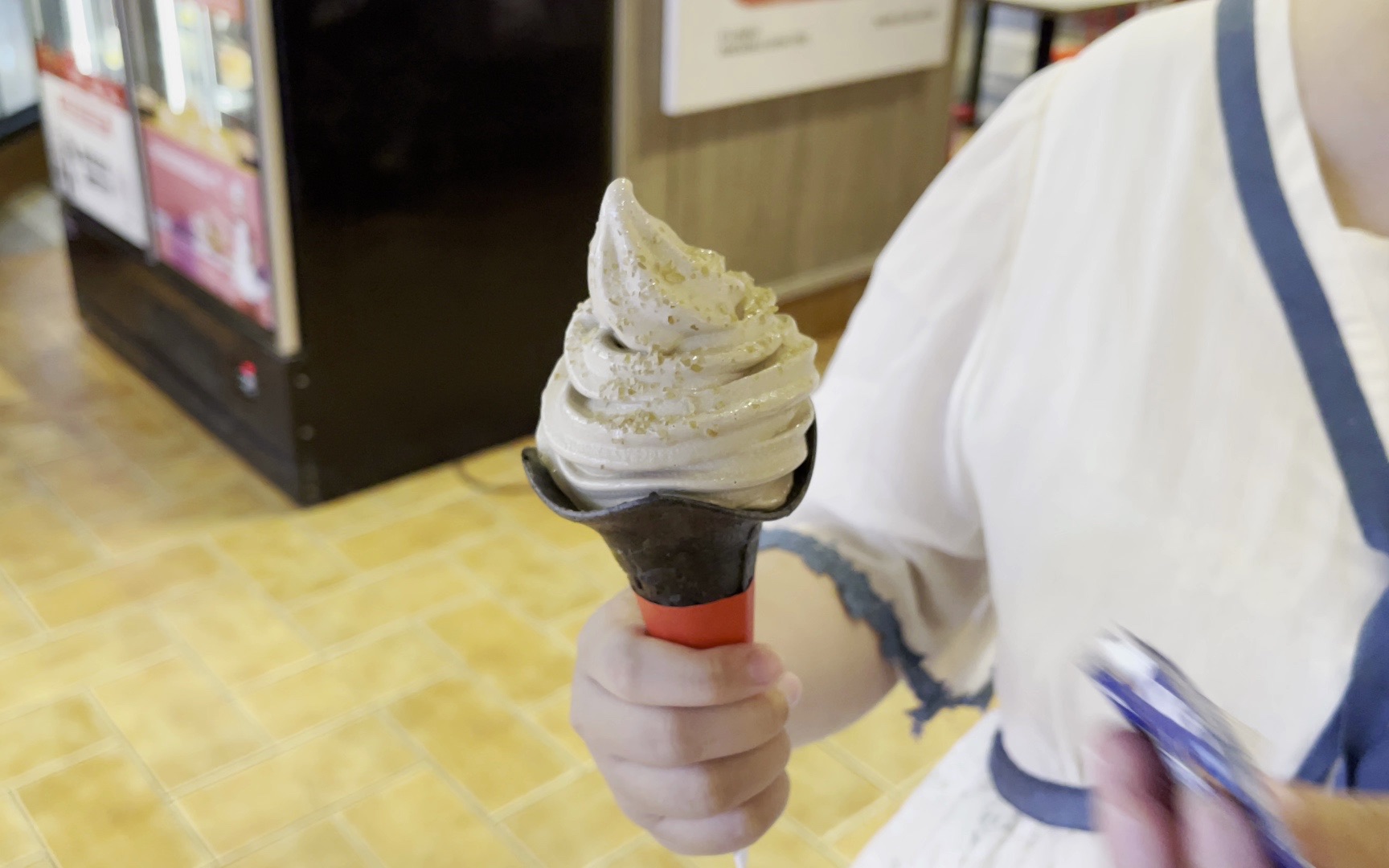 肯德基可乐味冰淇淋