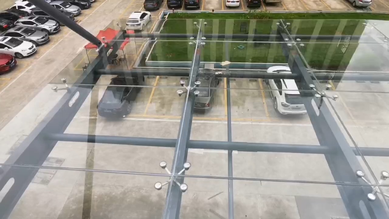 不锈钢玻璃遮阳棚