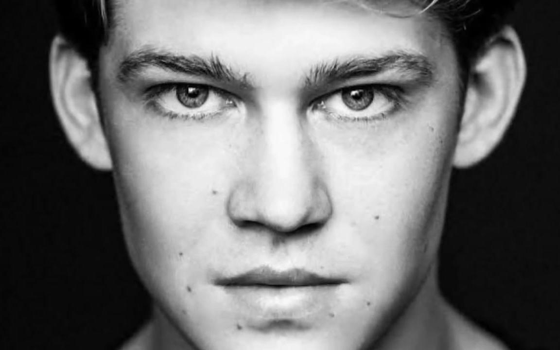 今天是霉姐夫joe alwyn27岁生日,gorgeous本人了解一下?