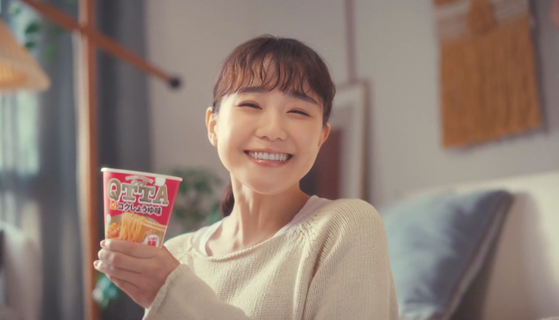 奈绪最新东洋水产qtta杯面广告「クッタくん 登場」篇