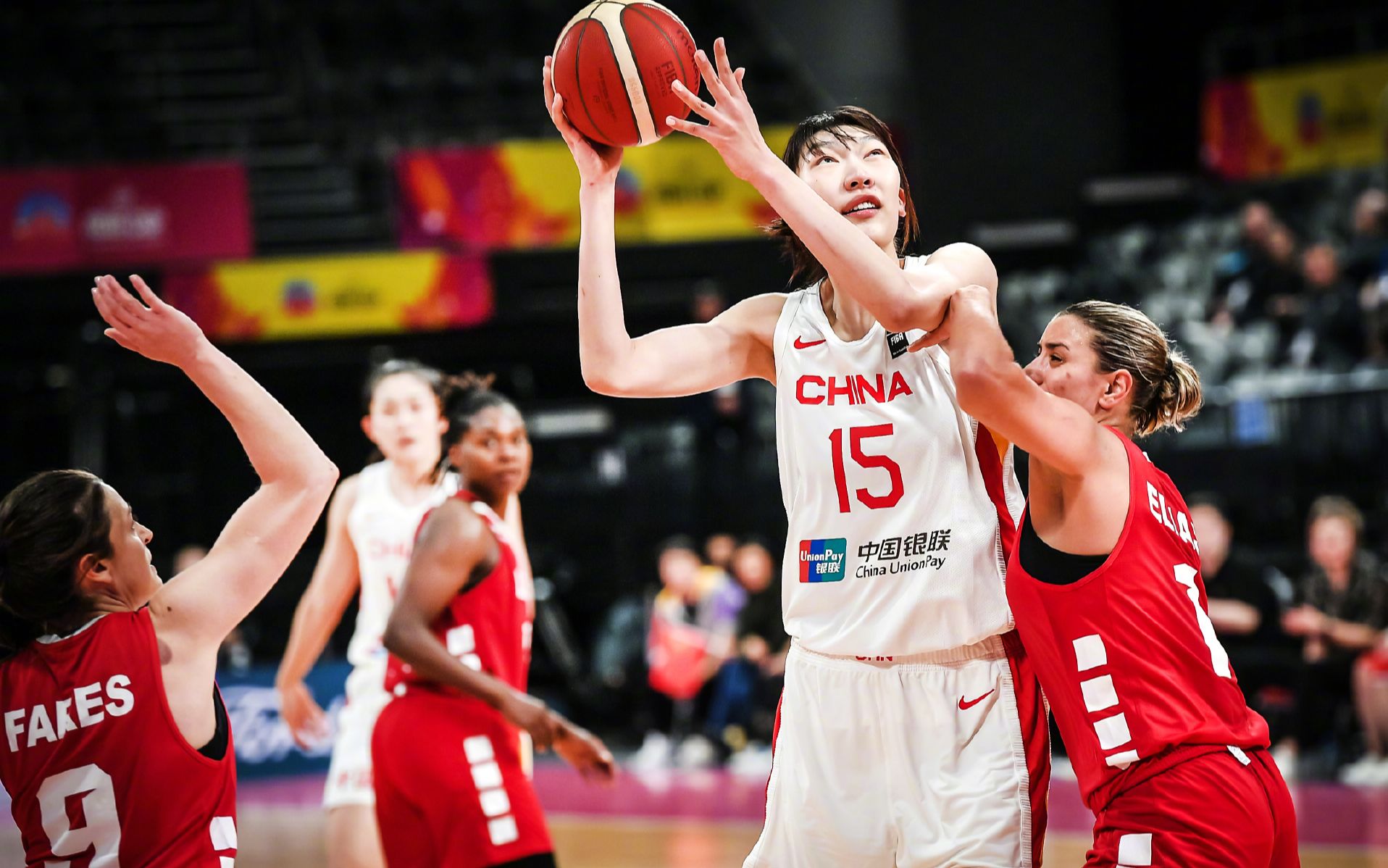 45分狂胜!中国女篮开门红,单节狂轰22-2,李梦韩旭闪耀亚洲杯