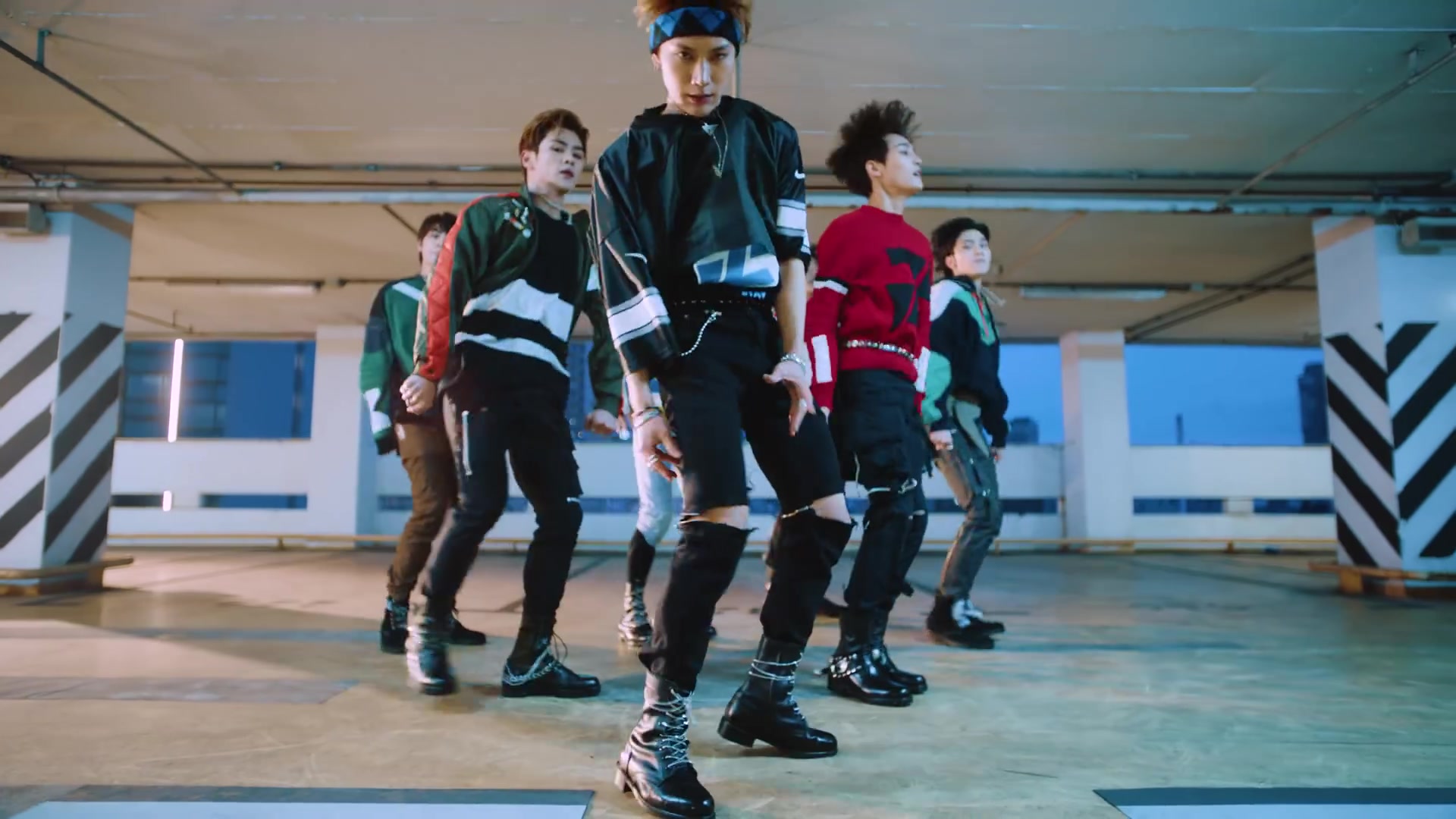 【wayv】威神v《无翼而飞(take off)》舞蹈版 performance video