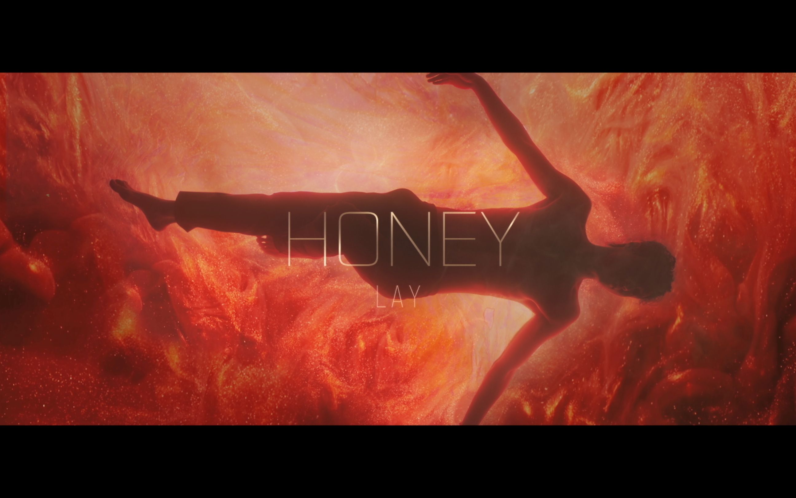 [图]张艺兴《Honey》MV