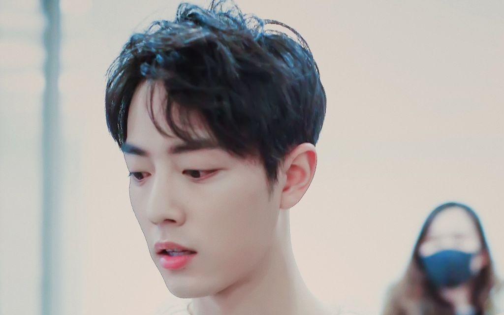 肖战穿上冰球服的样子太帅了呀冬梦之约