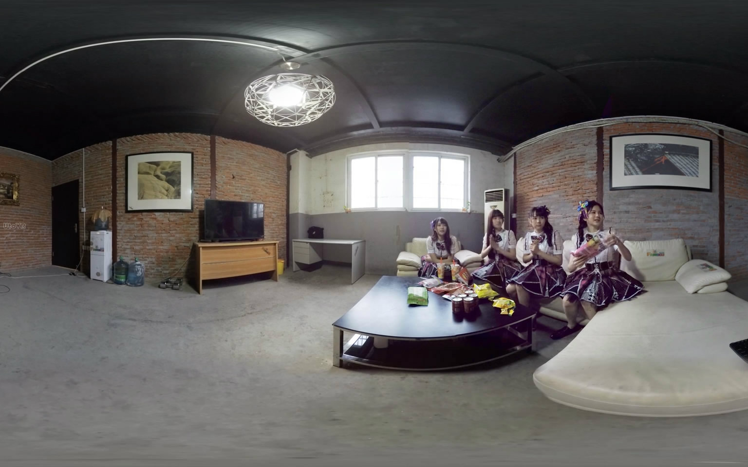 [图]【SNH48】梅洛斯之路 成员体验VR游戏 全景视角